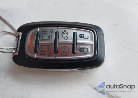 2023 Chrysler Pacifica Hybrid Touring L z USA, uszkodzony, nr VIN 2C4RC1L78PR626442